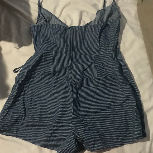 Self tie wrap striped romper - Picture 4 of 6